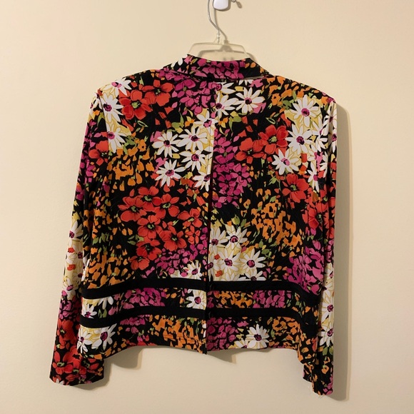 K PETITE COLLECTION, Floral, Button Up Front Closure, Blouse, petite size 16 - Picture 5 of 15